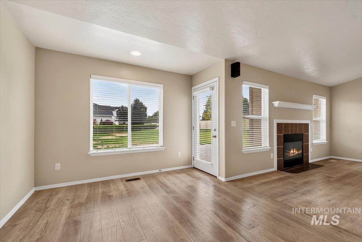 9138 S Red Delicious, Kuna, Idaho 83634, 4 Bedrooms, 3 Bathrooms, Residential For Sale, Price $500,000, 98999576