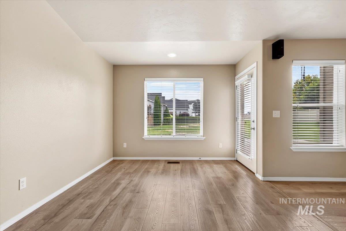 9138 S Red Delicious, Kuna, Idaho 83634, 4 Bedrooms, 3 Bathrooms, Residential For Sale, Price $500,000, 98999576