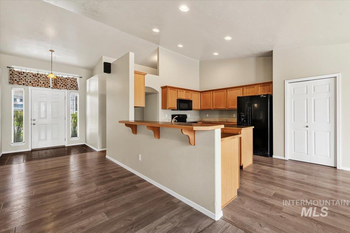 9138 S Red Delicious, Kuna, Idaho 83634, 4 Bedrooms, 3 Bathrooms, Residential For Sale, Price $500,000, 98999576