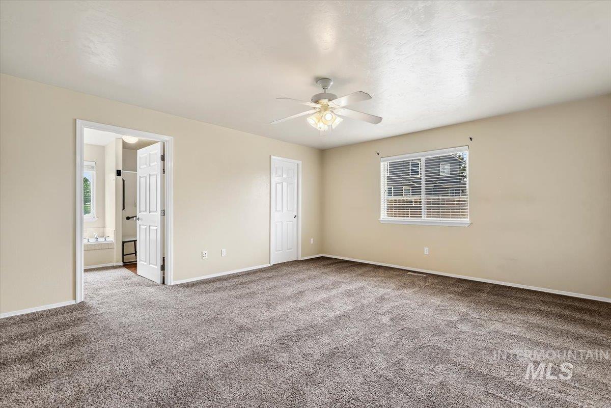 9138 S Red Delicious, Kuna, Idaho 83634, 4 Bedrooms, 3 Bathrooms, Residential For Sale, Price $500,000, 98999576