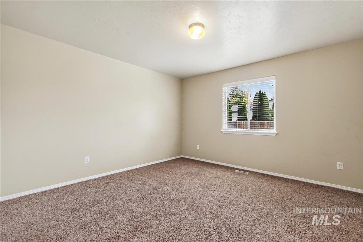 9138 S Red Delicious, Kuna, Idaho 83634, 4 Bedrooms, 3 Bathrooms, Residential For Sale, Price $500,000, 98999576