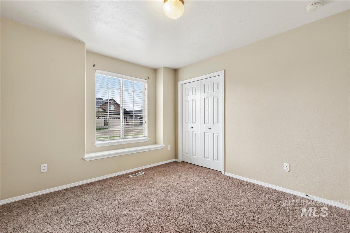 9138 S Red Delicious, Kuna, Idaho 83634, 4 Bedrooms, 3 Bathrooms, Residential For Sale, Price $500,000, 98999576