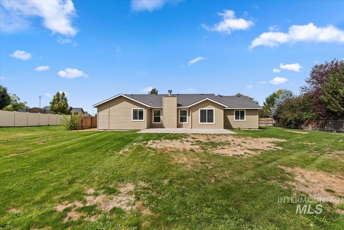 9138 S Red Delicious, Kuna, Idaho 83634, 4 Bedrooms, 3 Bathrooms, Residential For Sale, Price $500,000, 98999576