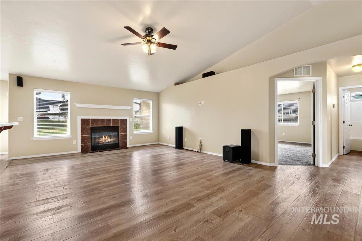 9138 S Red Delicious, Kuna, Idaho 83634, 4 Bedrooms, 3 Bathrooms, Residential For Sale, Price $500,000, 98999576