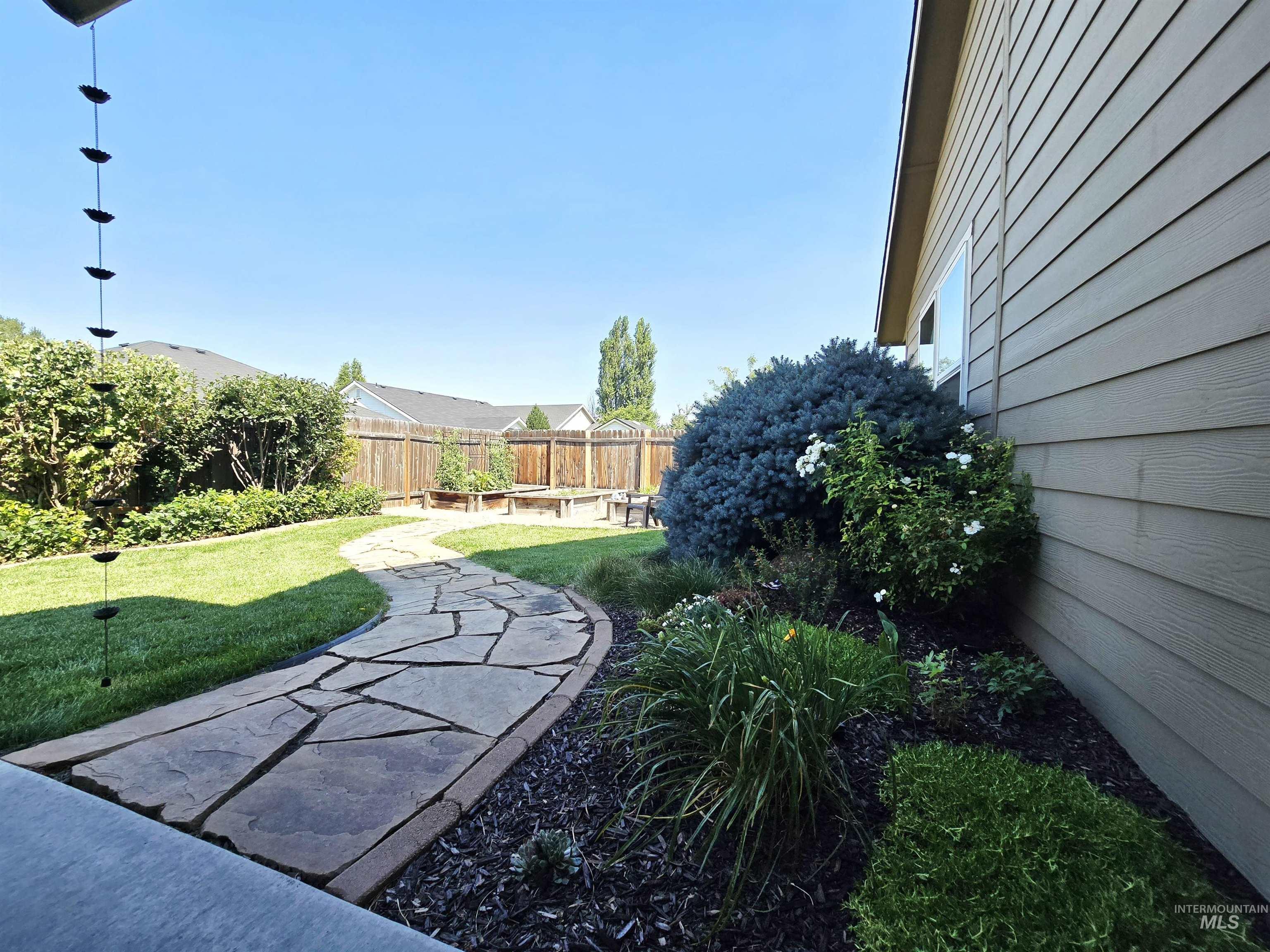 4447 N Weston Ave, Meridian, Idaho 83646, 3 Bedrooms, 2 Bathrooms, Residential For Sale, Price $499,900, 98999578
