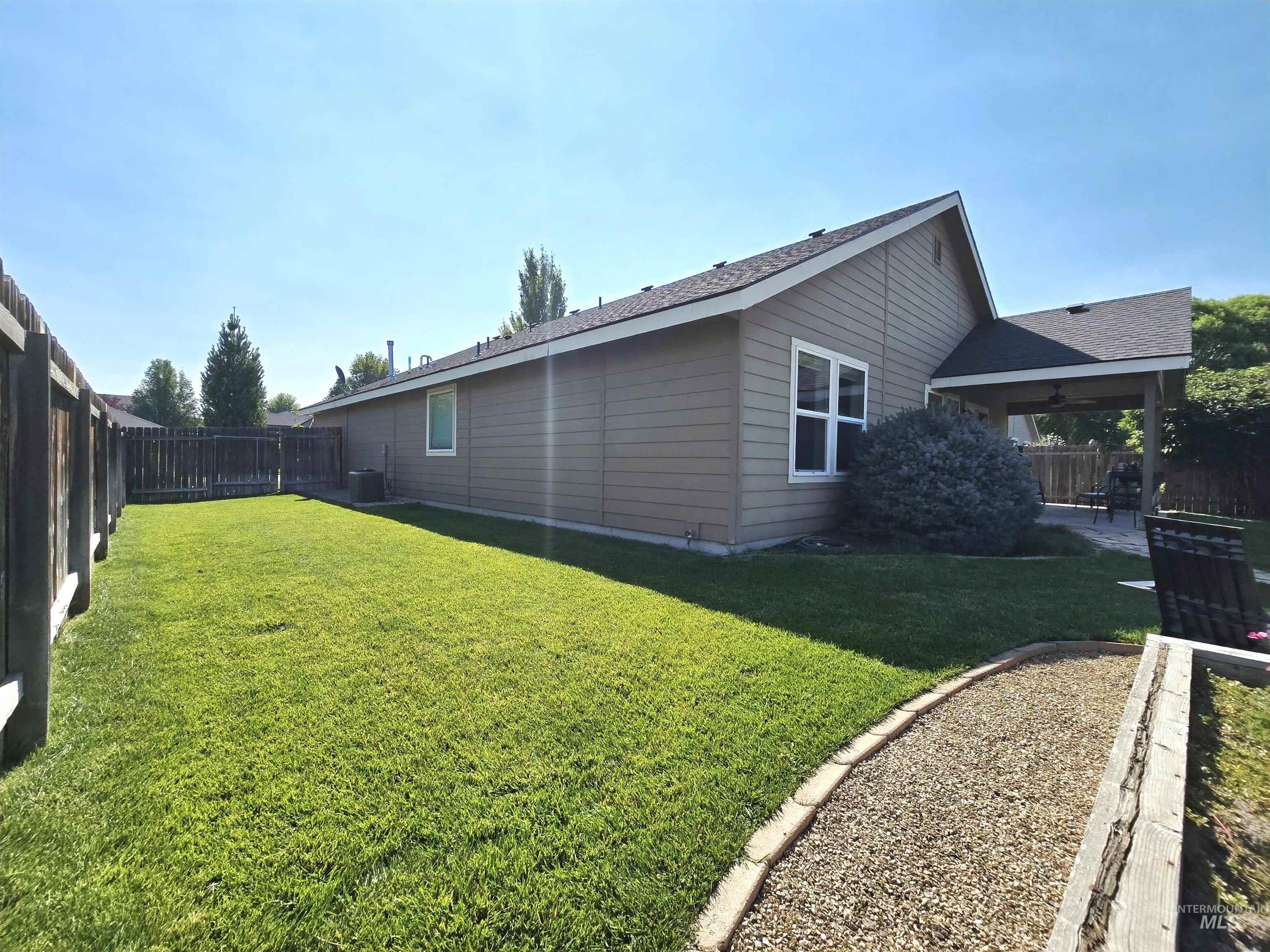 4447 N Weston Ave, Meridian, Idaho 83646, 3 Bedrooms, 2 Bathrooms, Residential For Sale, Price $499,900, 98999578