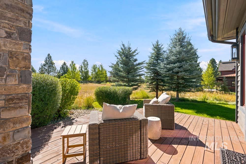 325 Whitetail Dr, McCall, Idaho 83638, 4 Bedrooms, 3.5 Bathrooms, Residential For Sale, Price $2,997,000,MLS 98999581