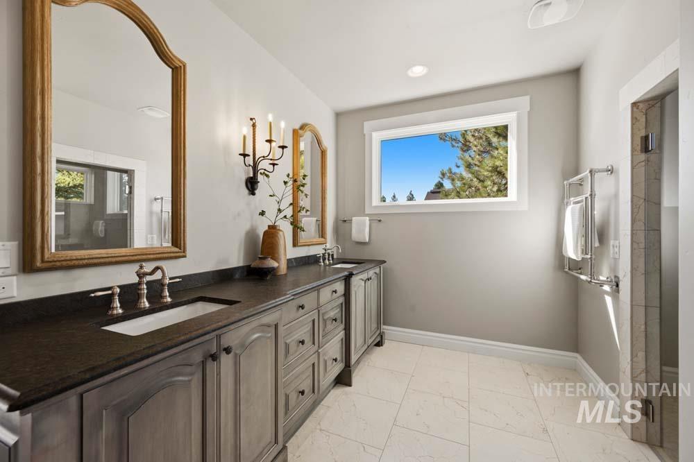 325 Whitetail Dr, McCall, Idaho 83638, 4 Bedrooms, 3.5 Bathrooms, Residential For Sale, Price $2,997,000,MLS 98999581