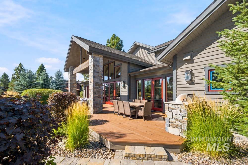 325 Whitetail Dr, McCall, Idaho 83638, 4 Bedrooms, 3.5 Bathrooms, Residential For Sale, Price $2,997,000,MLS 98999581