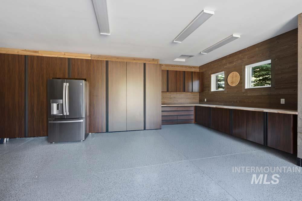325 Whitetail Dr, McCall, Idaho 83638, 4 Bedrooms, 3.5 Bathrooms, Residential For Sale, Price $2,997,000,MLS 98999581