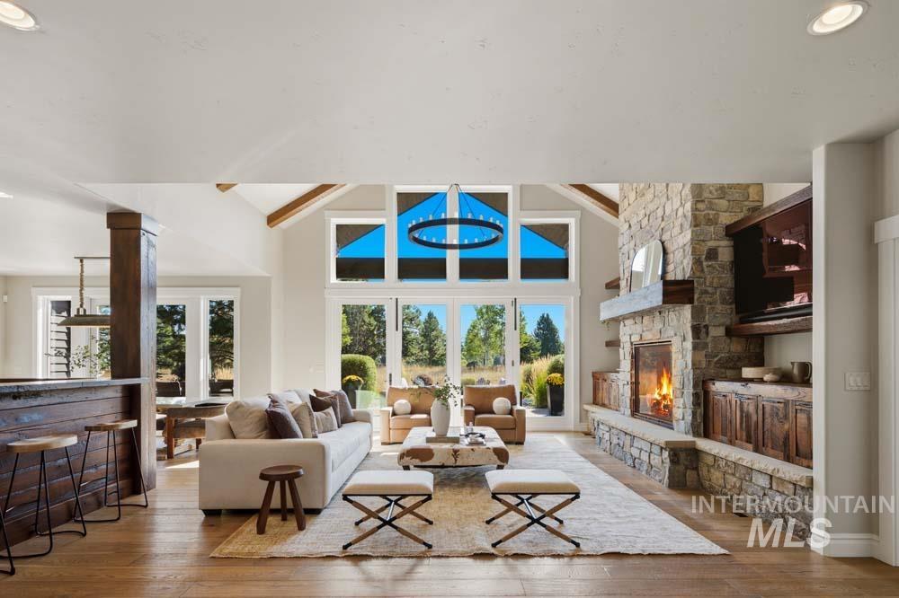 325 Whitetail Dr, McCall, Idaho 83638, 4 Bedrooms, 3.5 Bathrooms, Residential For Sale, Price $2,997,000,MLS 98999581