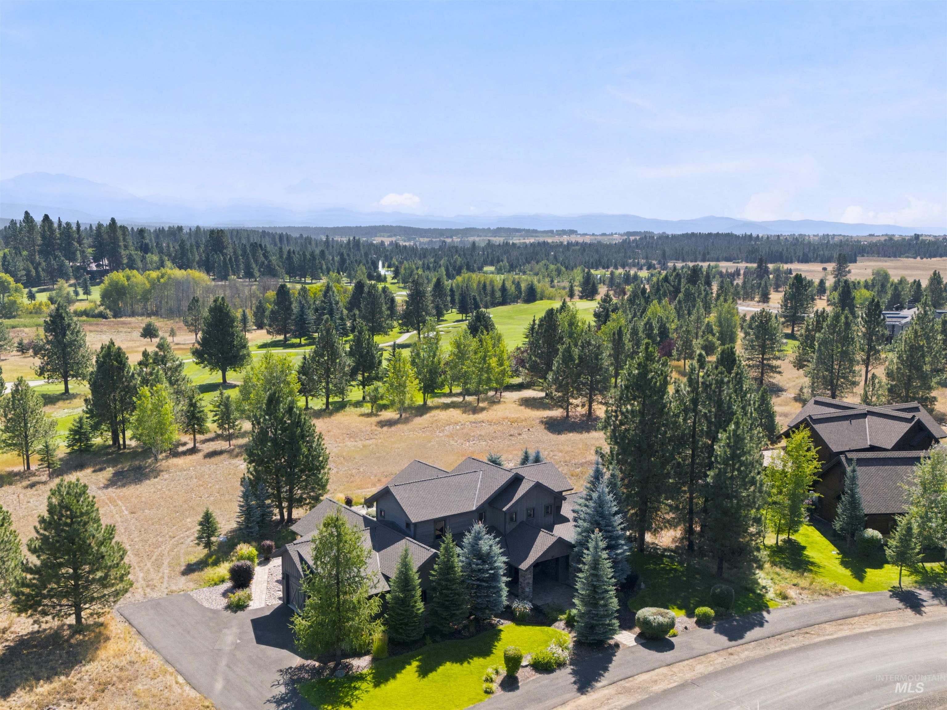 325 Whitetail Dr, McCall, Idaho 83638, 4 Bedrooms, 3.5 Bathrooms, Residential For Sale, Price $2,997,000,MLS 98999581