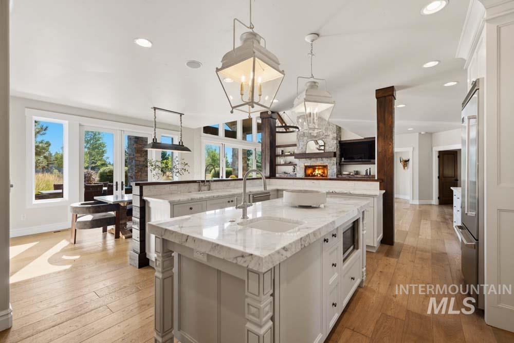 325 Whitetail Dr, McCall, Idaho 83638, 4 Bedrooms, 3.5 Bathrooms, Residential For Sale, Price $2,997,000,MLS 98999581