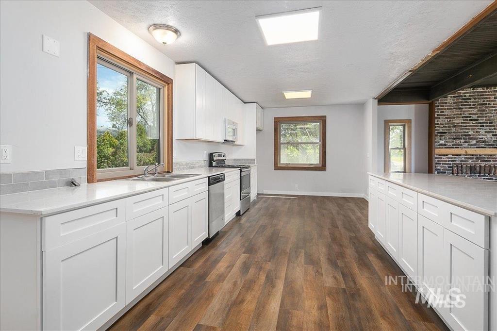 2304 N Montana Avenue, Caldwell, Idaho 83605, 1 Bedroom, 1 Bathroom, Residential Income For Sale, Price $799,900,MLS 98999582