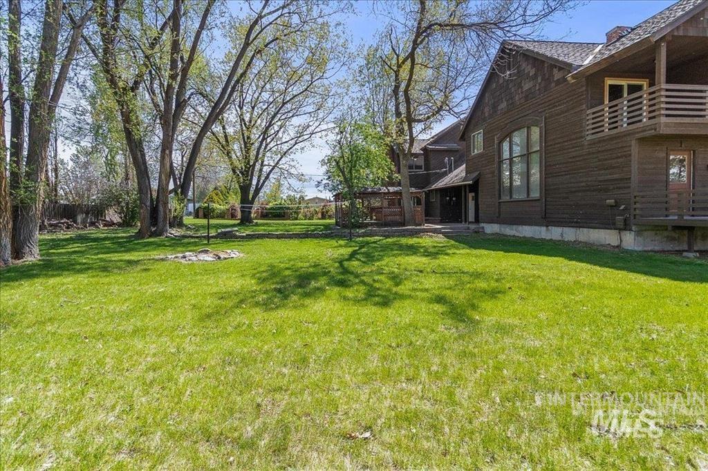 2304 N Montana Avenue, Caldwell, Idaho 83605, 1 Bedroom, 1 Bathroom, Residential Income For Sale, Price $799,900,MLS 98999582