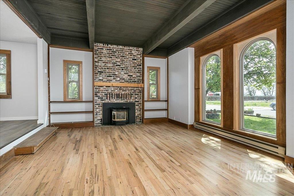 2304 N Montana Avenue, Caldwell, Idaho 83605, 1 Bedroom, 1 Bathroom, Residential Income For Sale, Price $799,900,MLS 98999582