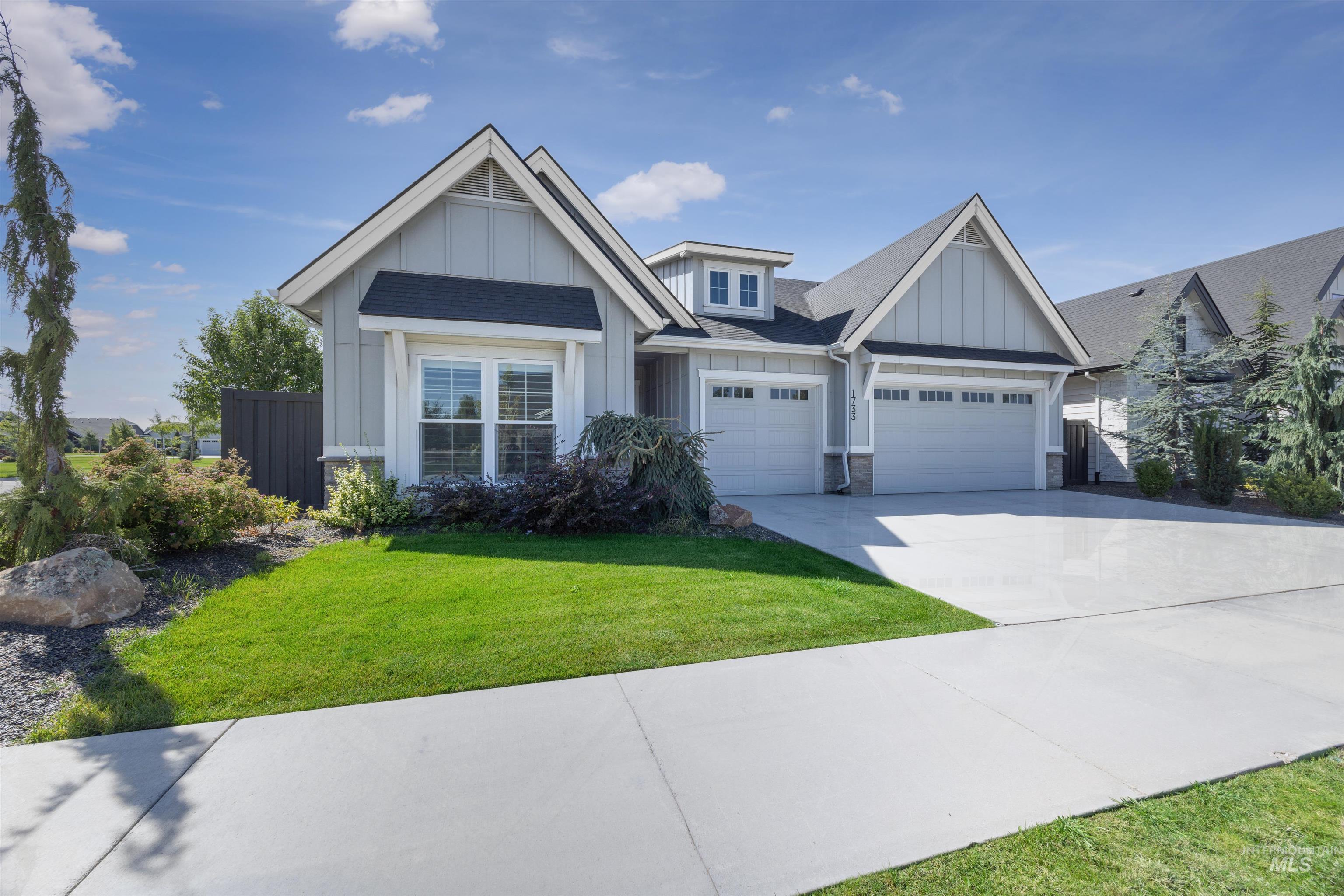 1733 E Mount Maria St, Meridian, Idaho 83642, 3 Bedrooms, 2.5 Bathrooms, Residential For Sale, Price $799,777,MLS 98999583