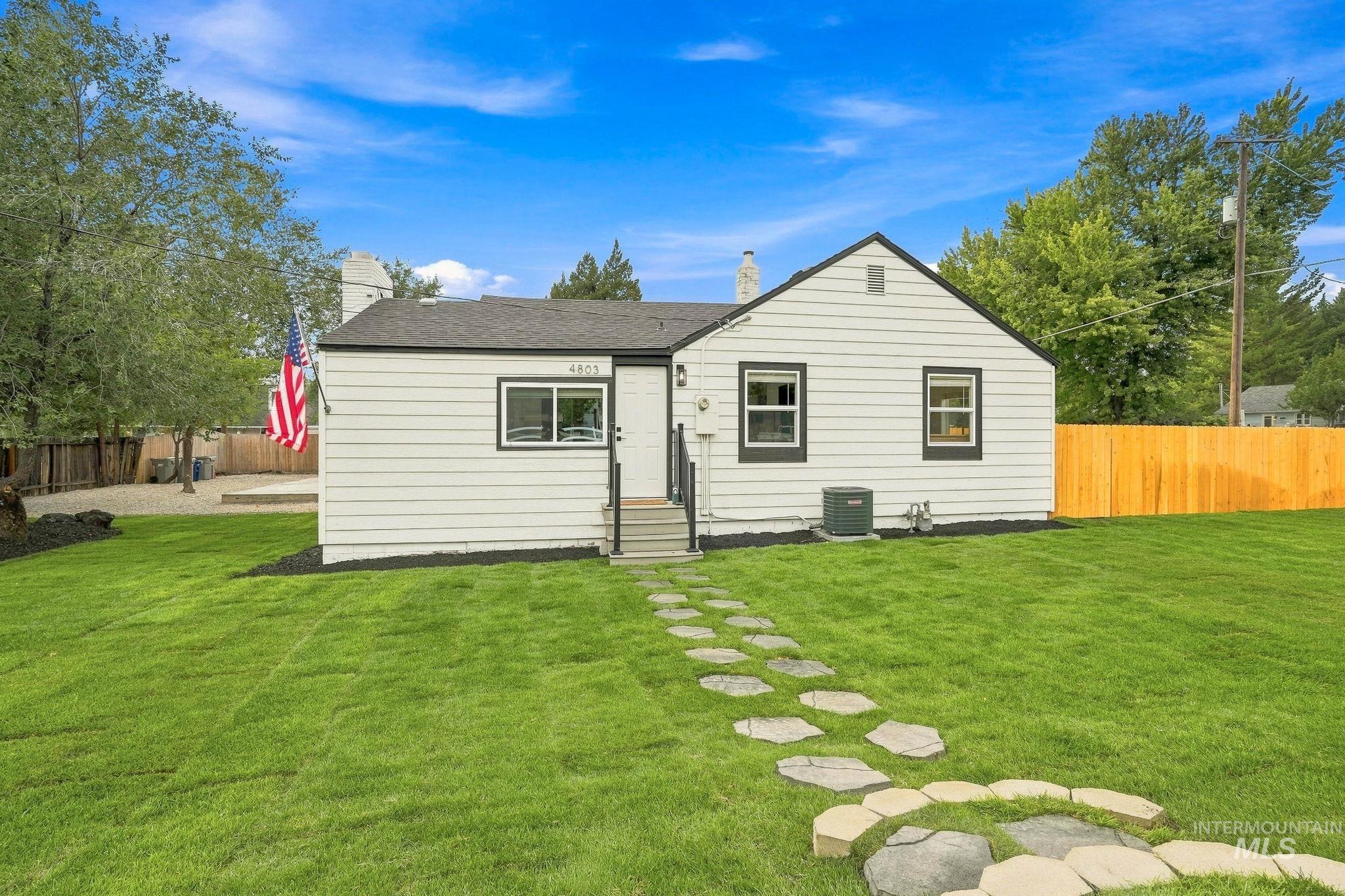4803 W Targee St, Boise, Idaho 83705, 3 Bedrooms, 2 Bathrooms, Residential For Sale, Price $475,000,MLS 98999586