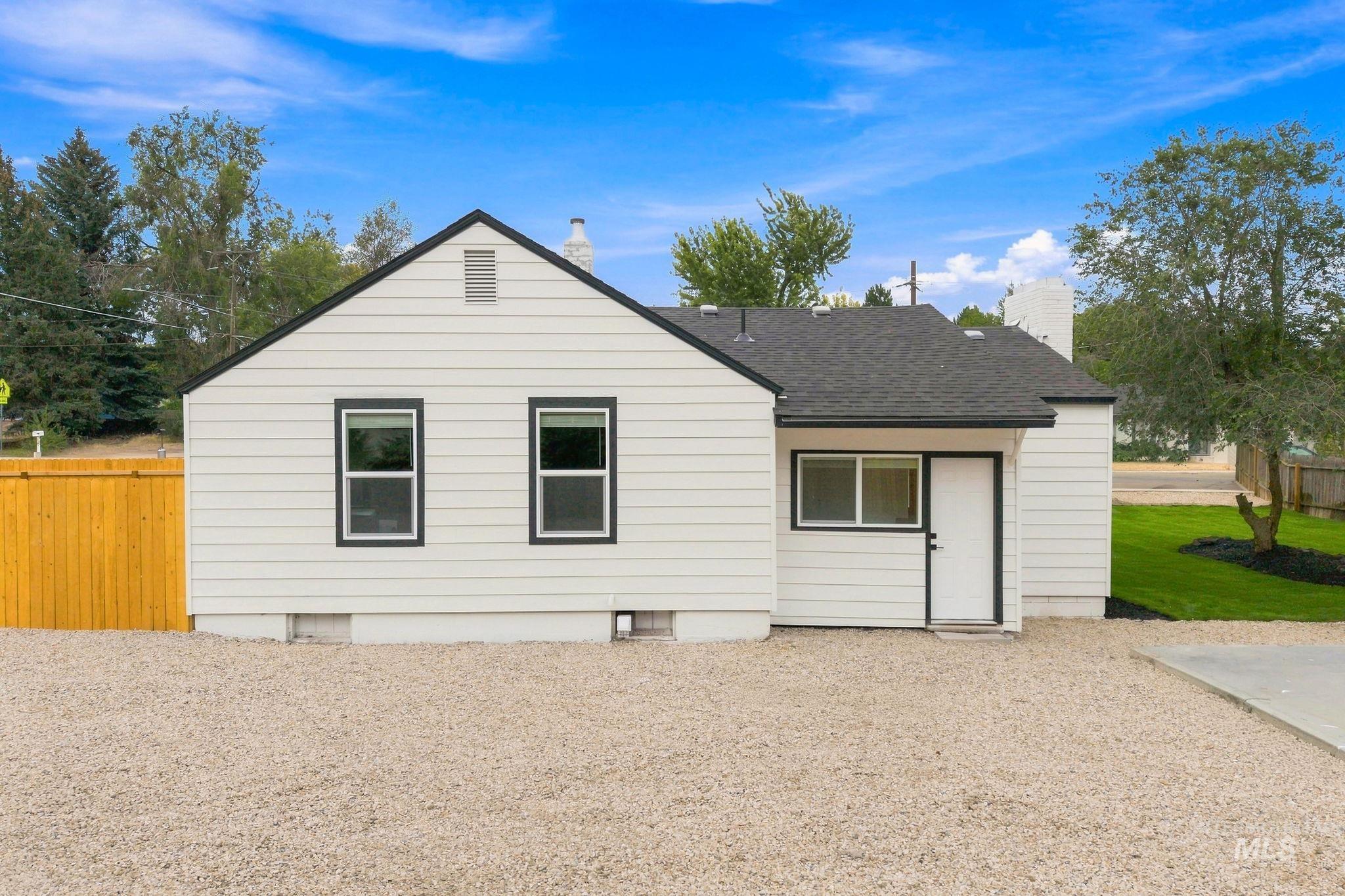 4803 W Targee St, Boise, Idaho 83705, 3 Bedrooms, 2 Bathrooms, Residential For Sale, Price $475,000,MLS 98999586