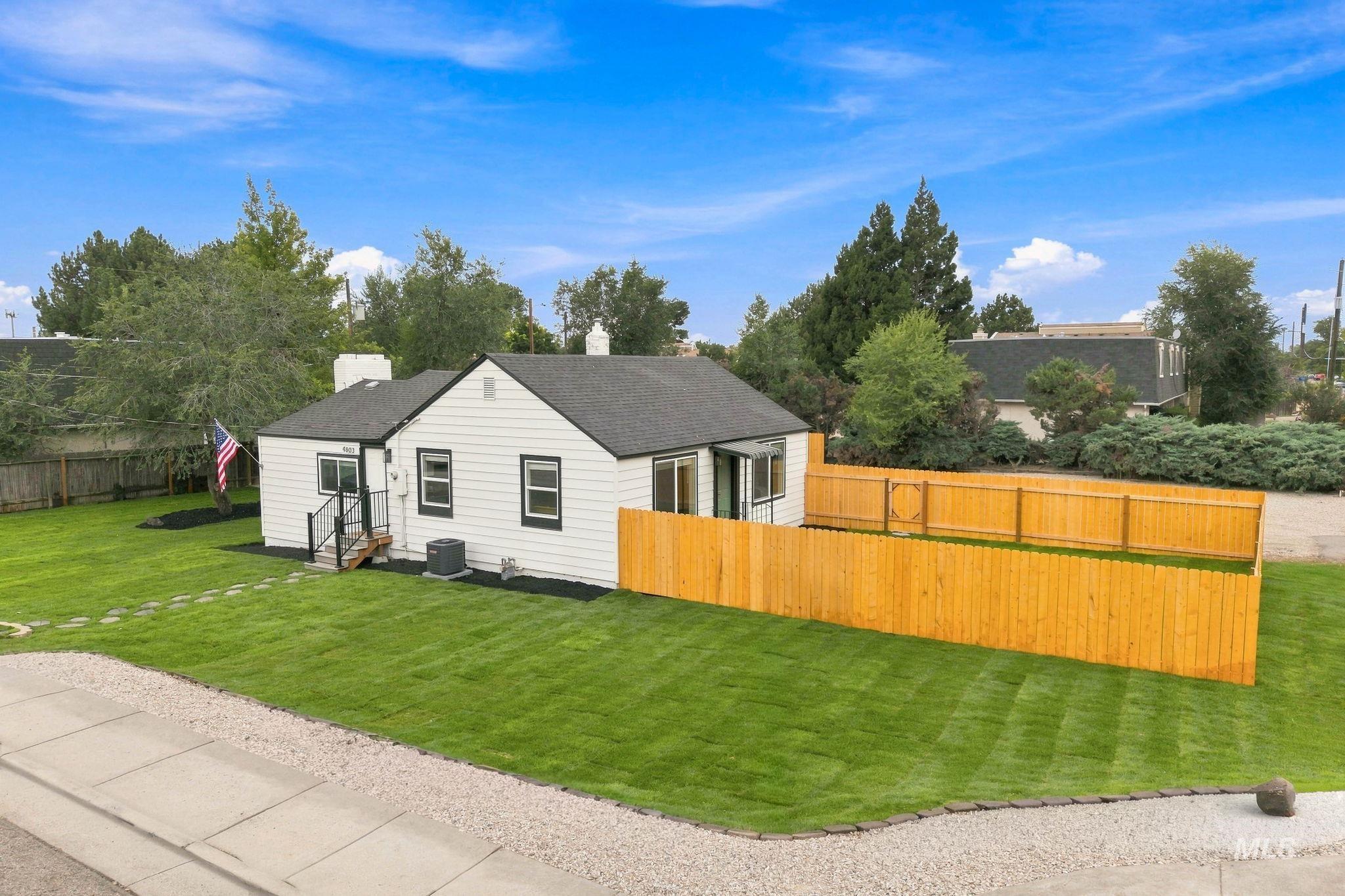 4803 W Targee St, Boise, Idaho 83705, 3 Bedrooms, 2 Bathrooms, Residential For Sale, Price $475,000,MLS 98999586