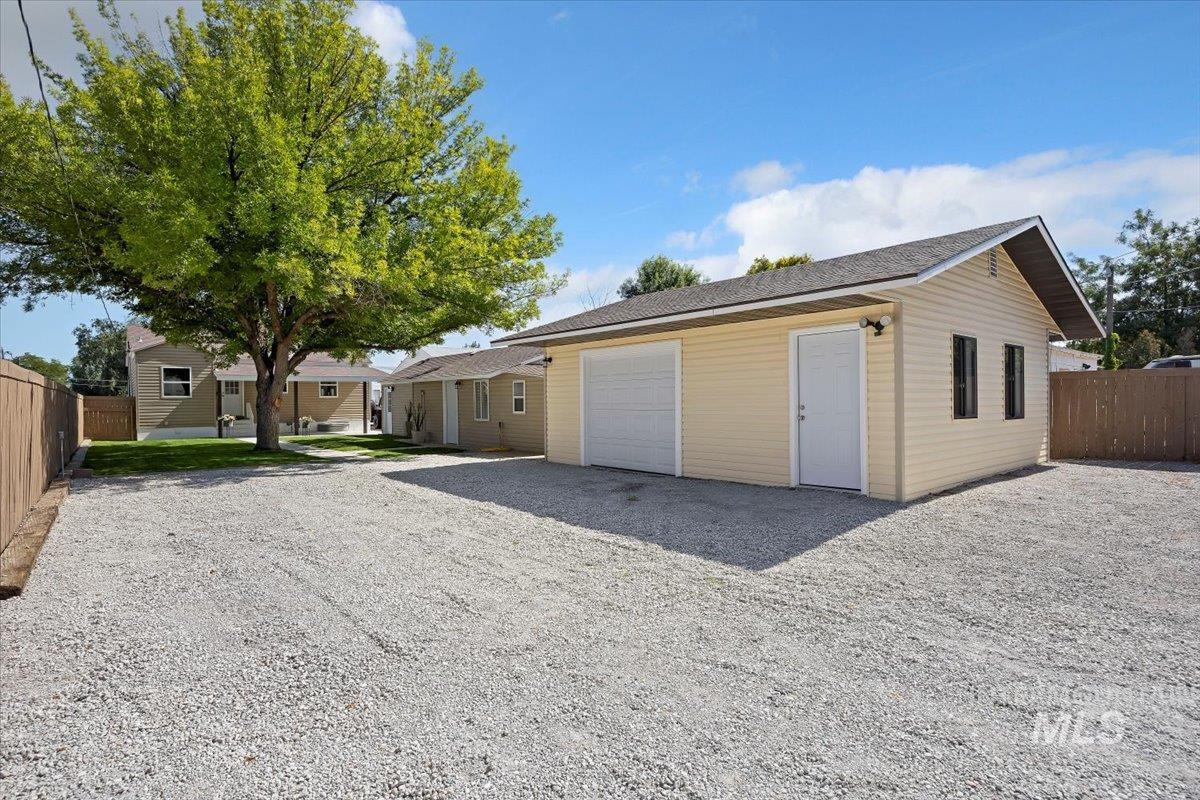 235 Washington St N, Twin Falls, Idaho 83301, 4 Bedrooms, 2 Bathrooms, Residential For Sale, Price $400,000,MLS 98999587