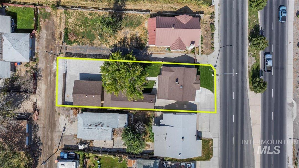 235 Washington St N, Twin Falls, Idaho 83301, 4 Bedrooms, 2 Bathrooms, Residential For Sale, Price $400,000,MLS 98999587