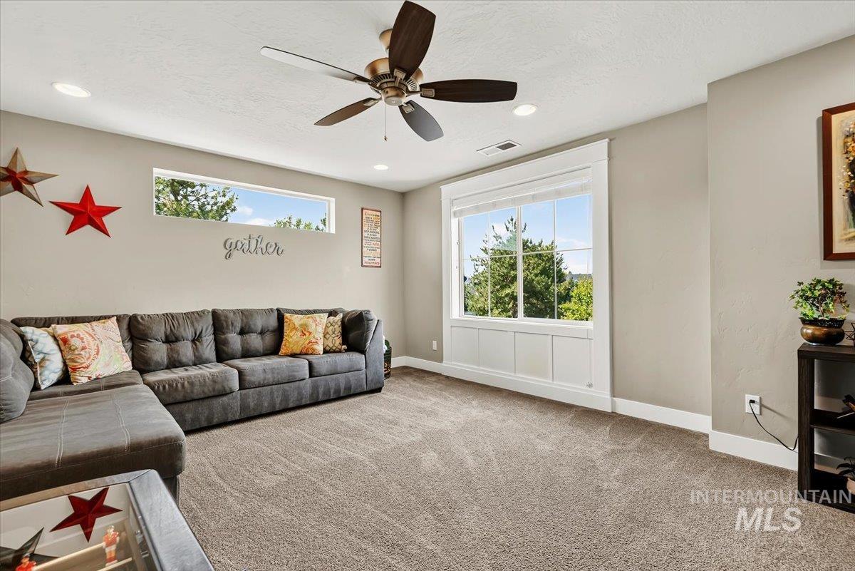 25 W Heston Dr, Meridian, Idaho 83646, 4 Bedrooms, 3 Bathrooms, Residential For Sale, Price $799,999,MLS 98999588