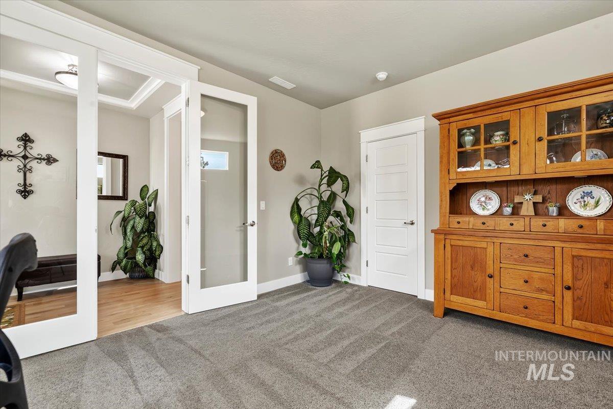 25 W Heston Dr, Meridian, Idaho 83646, 4 Bedrooms, 3 Bathrooms, Residential For Sale, Price $799,999,MLS 98999588