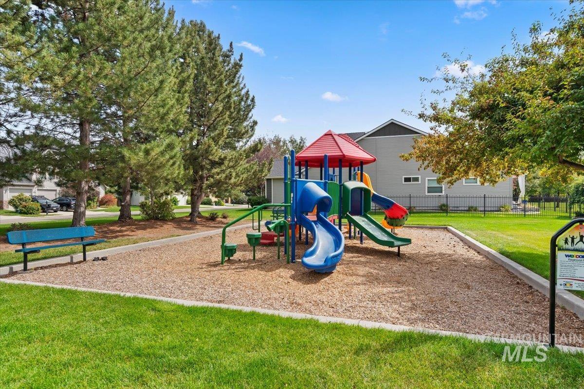 25 W Heston Dr, Meridian, Idaho 83646, 4 Bedrooms, 3 Bathrooms, Residential For Sale, Price $799,999,MLS 98999588