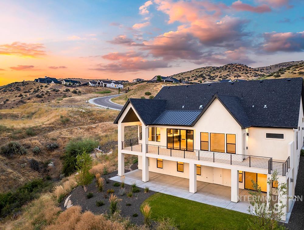 20141 N Swire Green Way, Eagle, Idaho 83714, 4 Bedrooms, 3.5 Bathrooms, Residential For Sale, Price $1,399,900,MLS 98999604
