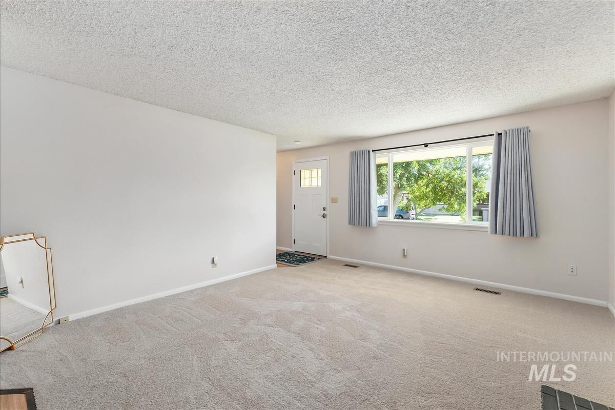 5344 W Malad St, Boise, Idaho 83705, 4 Bedrooms, 2 Bathrooms, Residential For Sale, Price $523,000,MLS 98999607