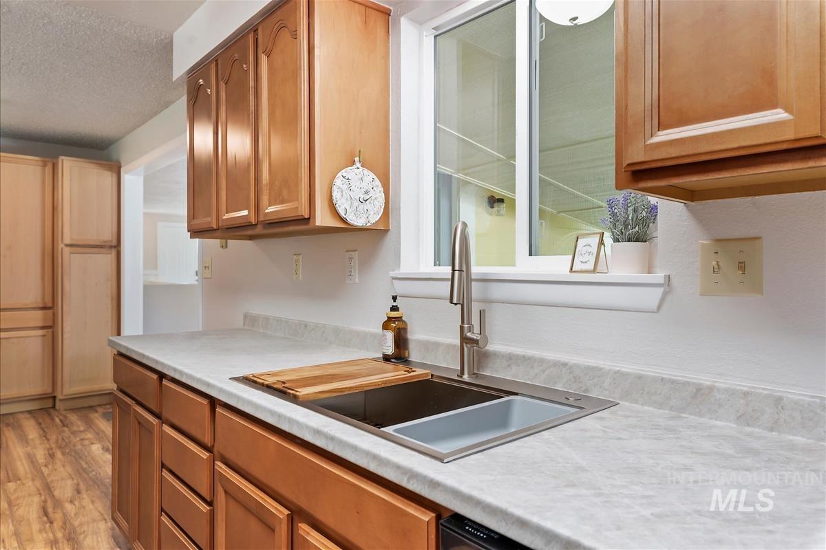5344 W Malad St, Boise, Idaho 83705, 4 Bedrooms, 2 Bathrooms, Residential For Sale, Price $523,000,MLS 98999607