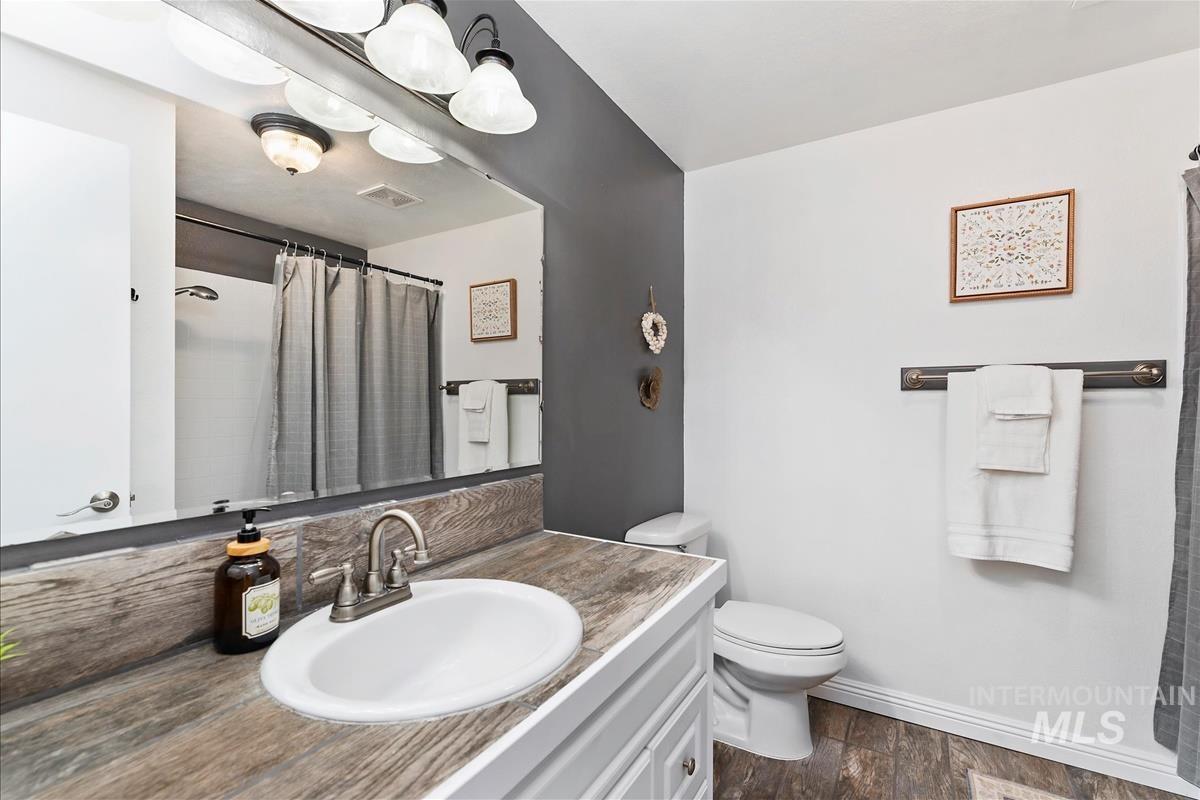 5344 W Malad St, Boise, Idaho 83705, 4 Bedrooms, 2 Bathrooms, Residential For Sale, Price $523,000,MLS 98999607