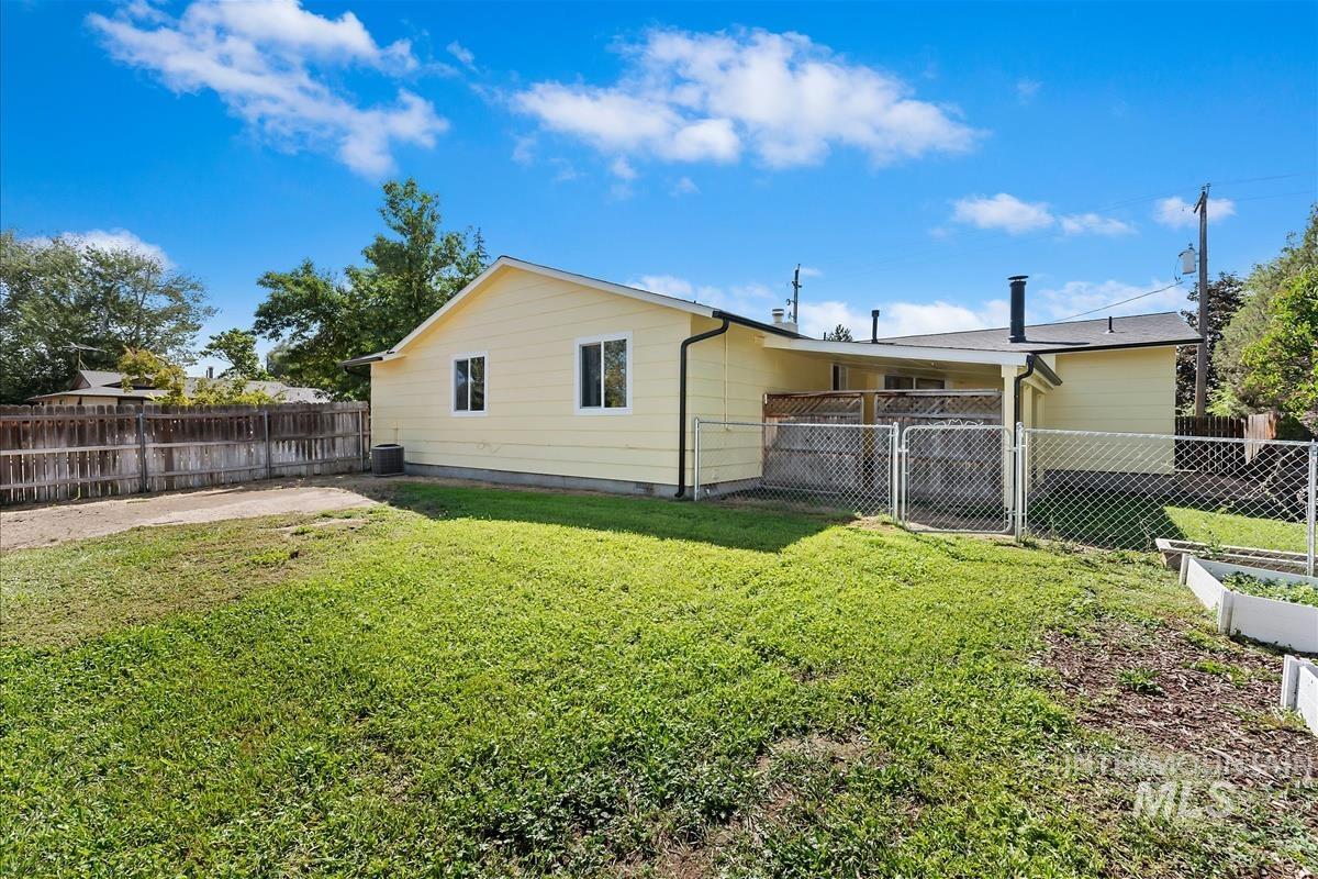 5344 W Malad St, Boise, Idaho 83705, 4 Bedrooms, 2 Bathrooms, Residential For Sale, Price $523,000,MLS 98999607