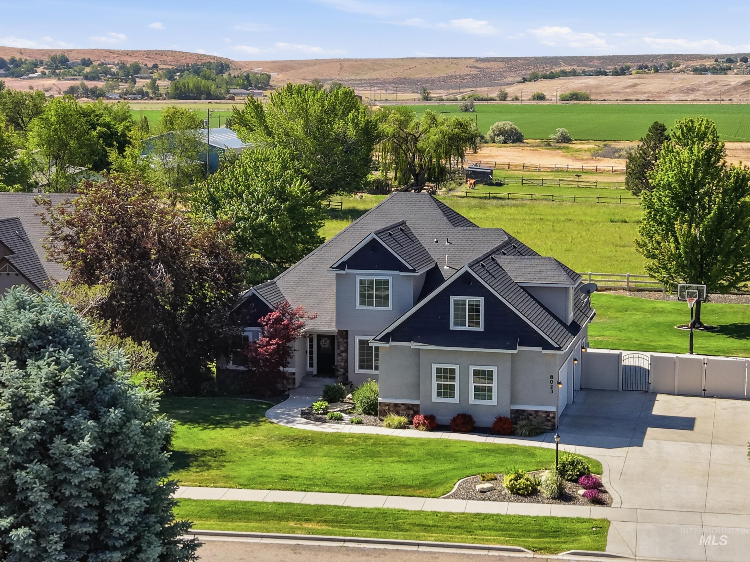 8023 W. Madronawoods Ct, Boise, Idaho 83709, 5 Bedrooms, 2.5 Bathrooms, Residential For Sale, Price $759,000,MLS 98999608