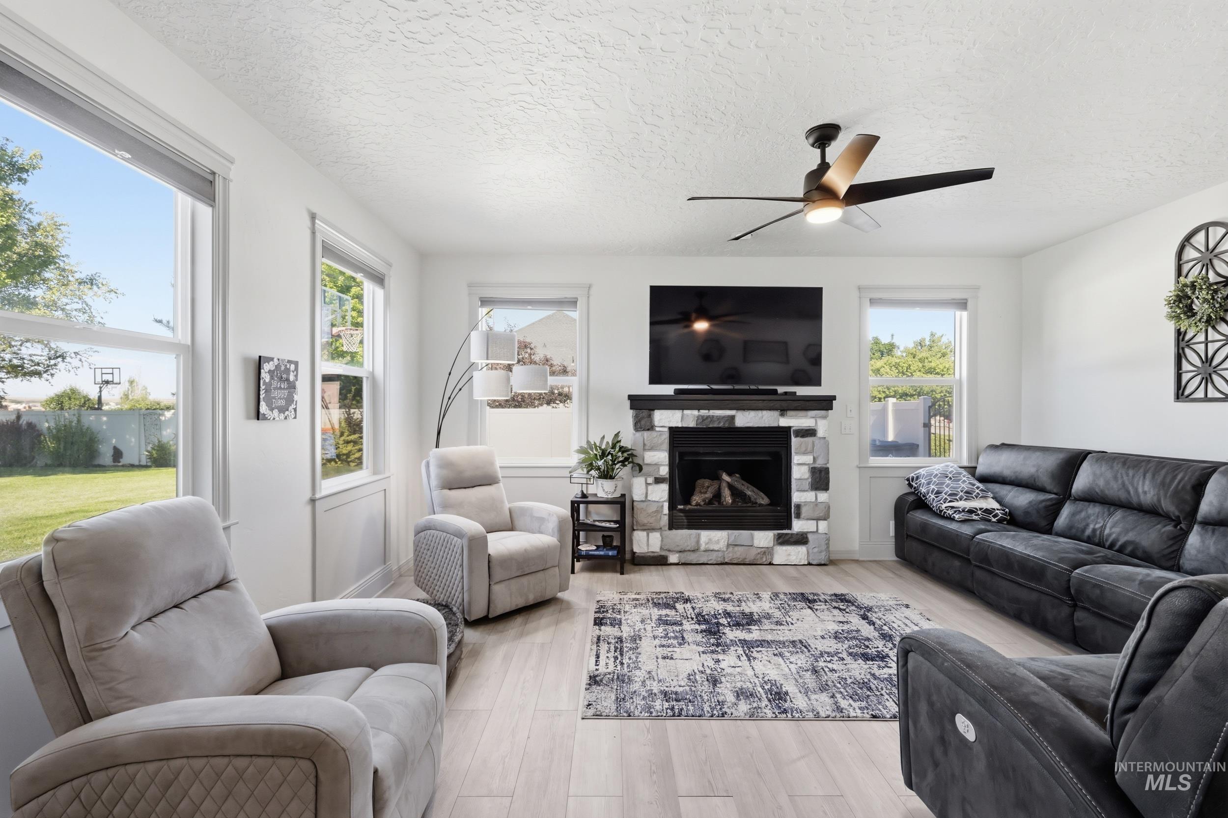 8023 W. Madronawoods Ct, Boise, Idaho 83709, 5 Bedrooms, 2.5 Bathrooms, Residential For Sale, Price $759,000,MLS 98999608