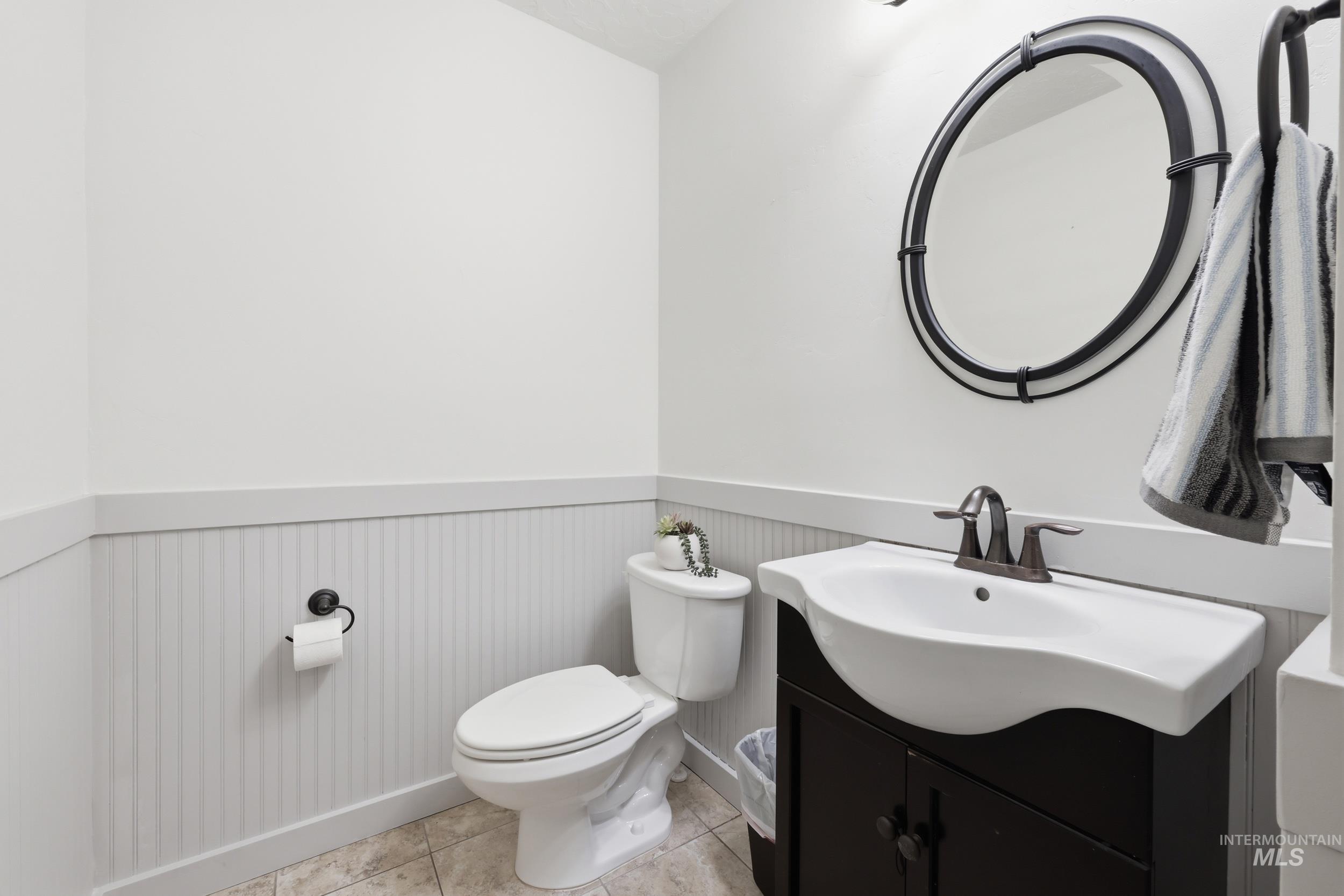 8023 W. Madronawoods Ct, Boise, Idaho 83709, 5 Bedrooms, 2.5 Bathrooms, Residential For Sale, Price $759,000,MLS 98999608
