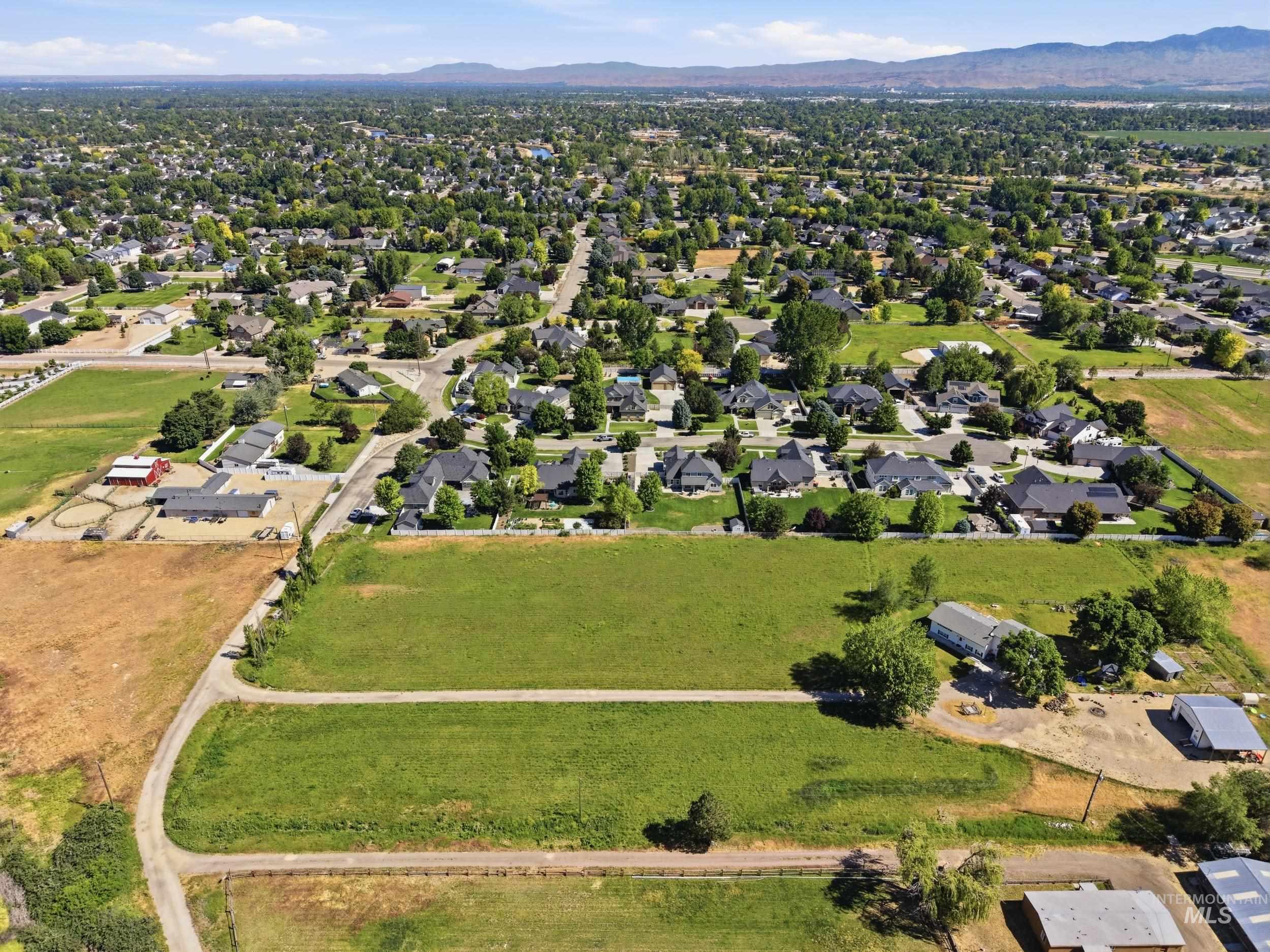 8023 W. Madronawoods Ct, Boise, Idaho 83709, 5 Bedrooms, 2.5 Bathrooms, Residential For Sale, Price $759,000,MLS 98999608