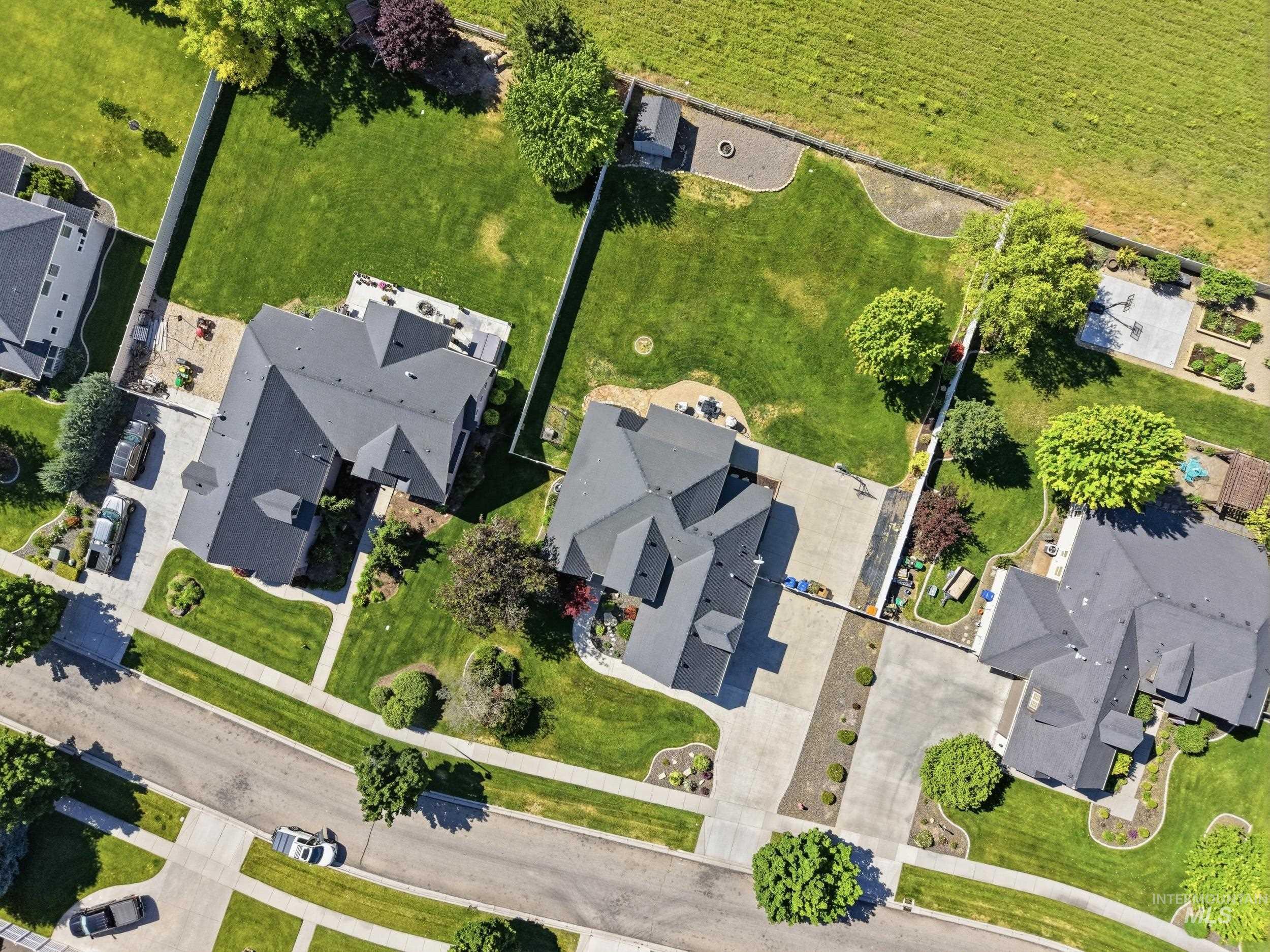 8023 W. Madronawoods Ct, Boise, Idaho 83709, 5 Bedrooms, 2.5 Bathrooms, Residential For Sale, Price $759,000,MLS 98999608