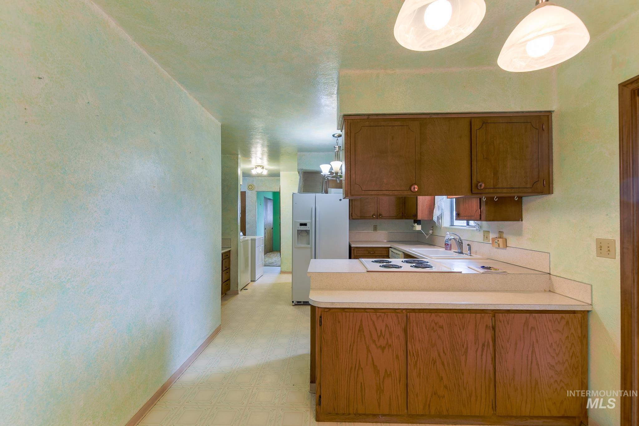 1829 Powers Ave., Lewiston, Idaho 83501, 3 Bedrooms, 2 Bathrooms, Residential For Sale, Price $319,000,MLS 98999611