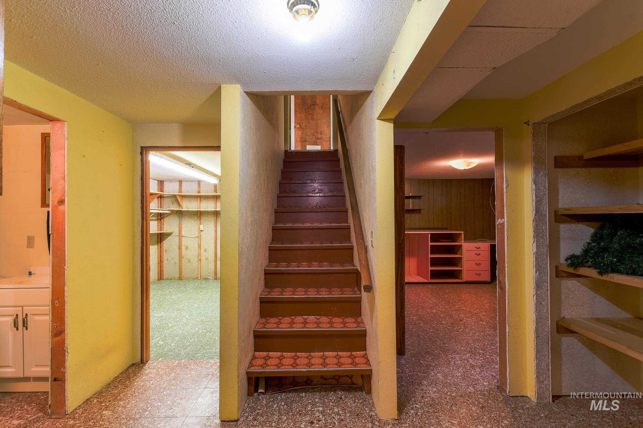1829 Powers Ave., Lewiston, Idaho 83501, 3 Bedrooms, 2 Bathrooms, Residential For Sale, Price $319,000,MLS 98999611