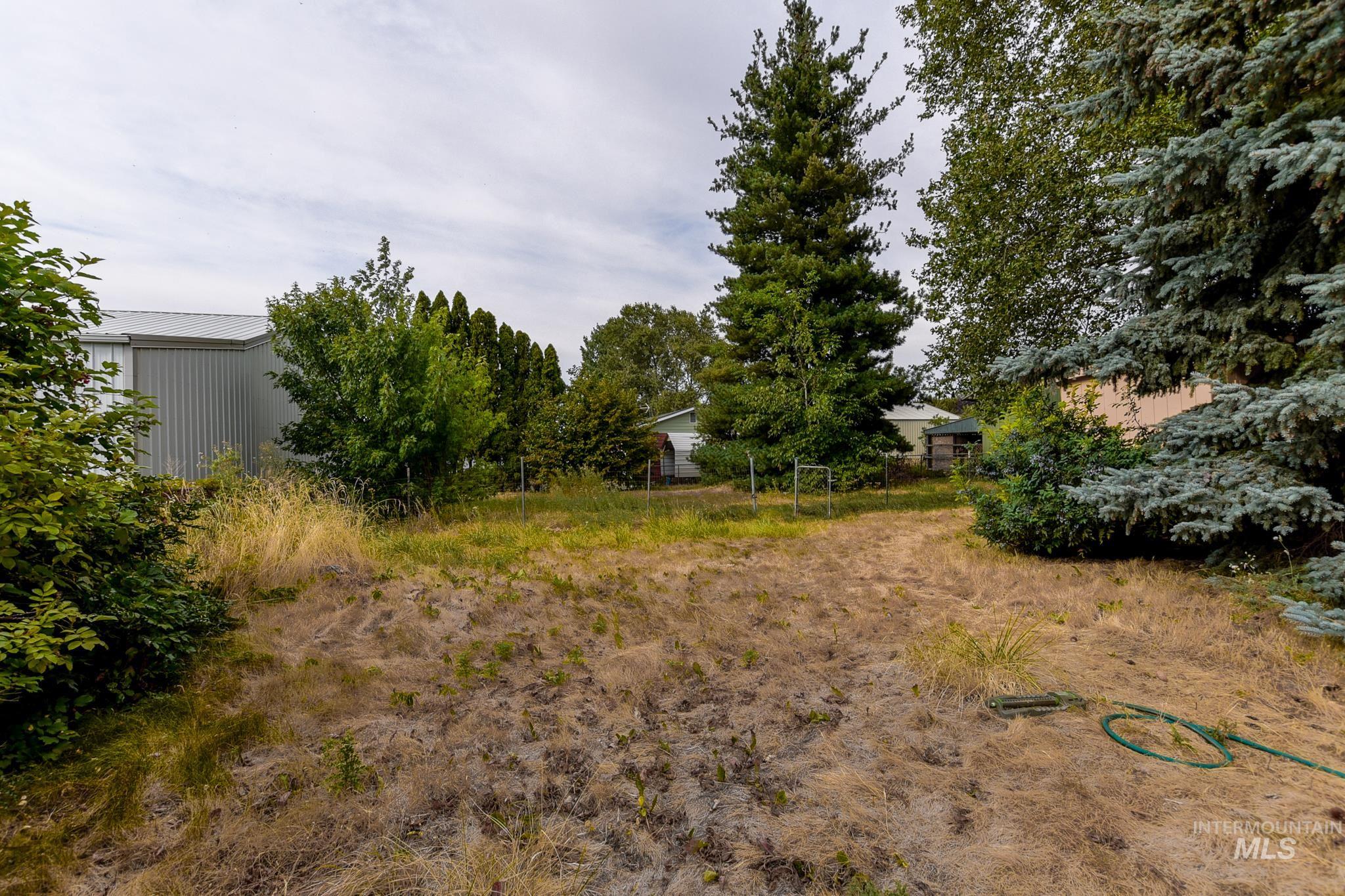1829 Powers Ave., Lewiston, Idaho 83501, 3 Bedrooms, 2 Bathrooms, Residential For Sale, Price $319,000,MLS 98999611