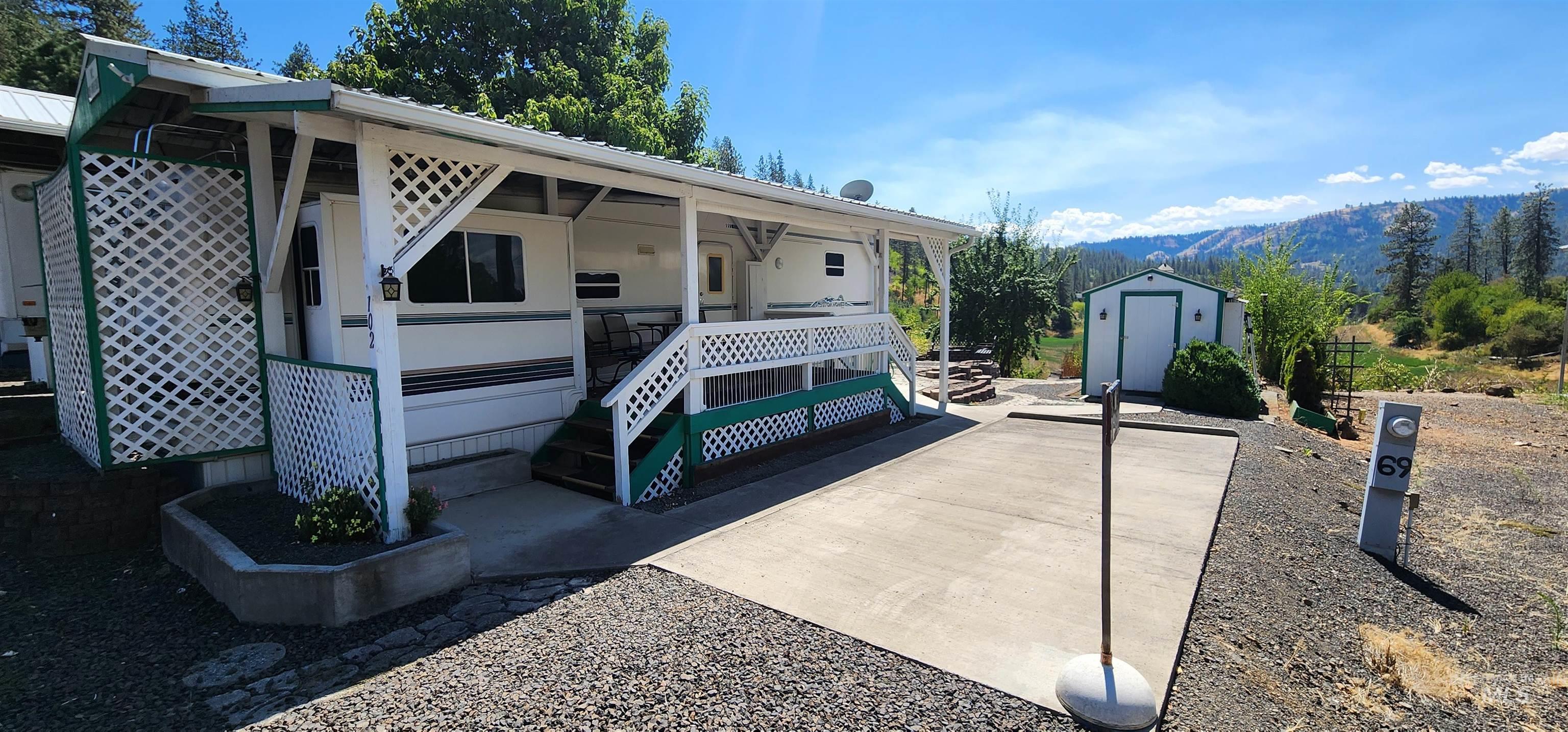 102 Chief Lawyer St, Kamiah, Idaho 83536, 1 Bedroom, 1 Bathroom, Residential For Sale, Price $87,900, 98999613