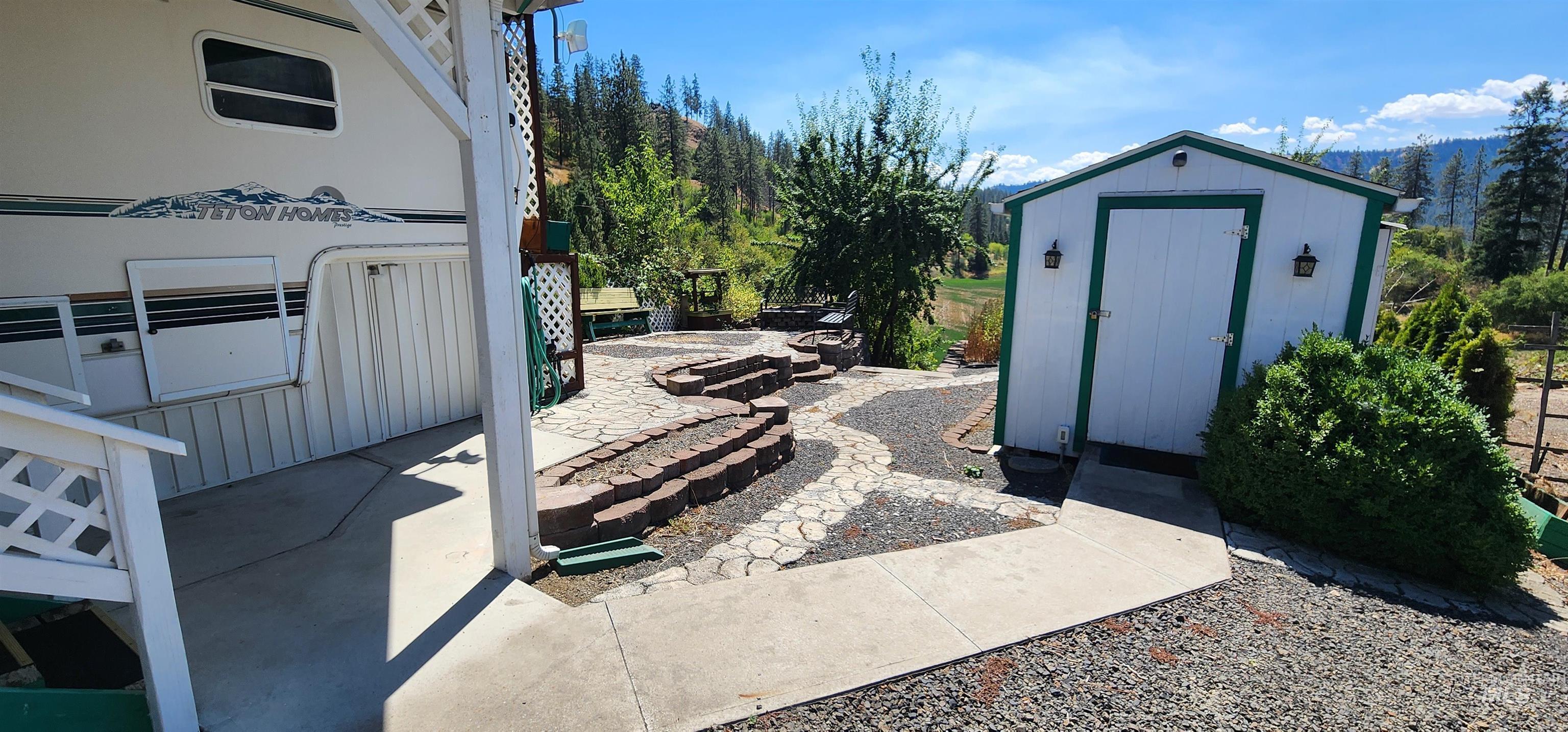 102 Chief Lawyer St, Kamiah, Idaho 83536, 1 Bedroom, 1 Bathroom, Residential For Sale, Price $87,900, 98999613