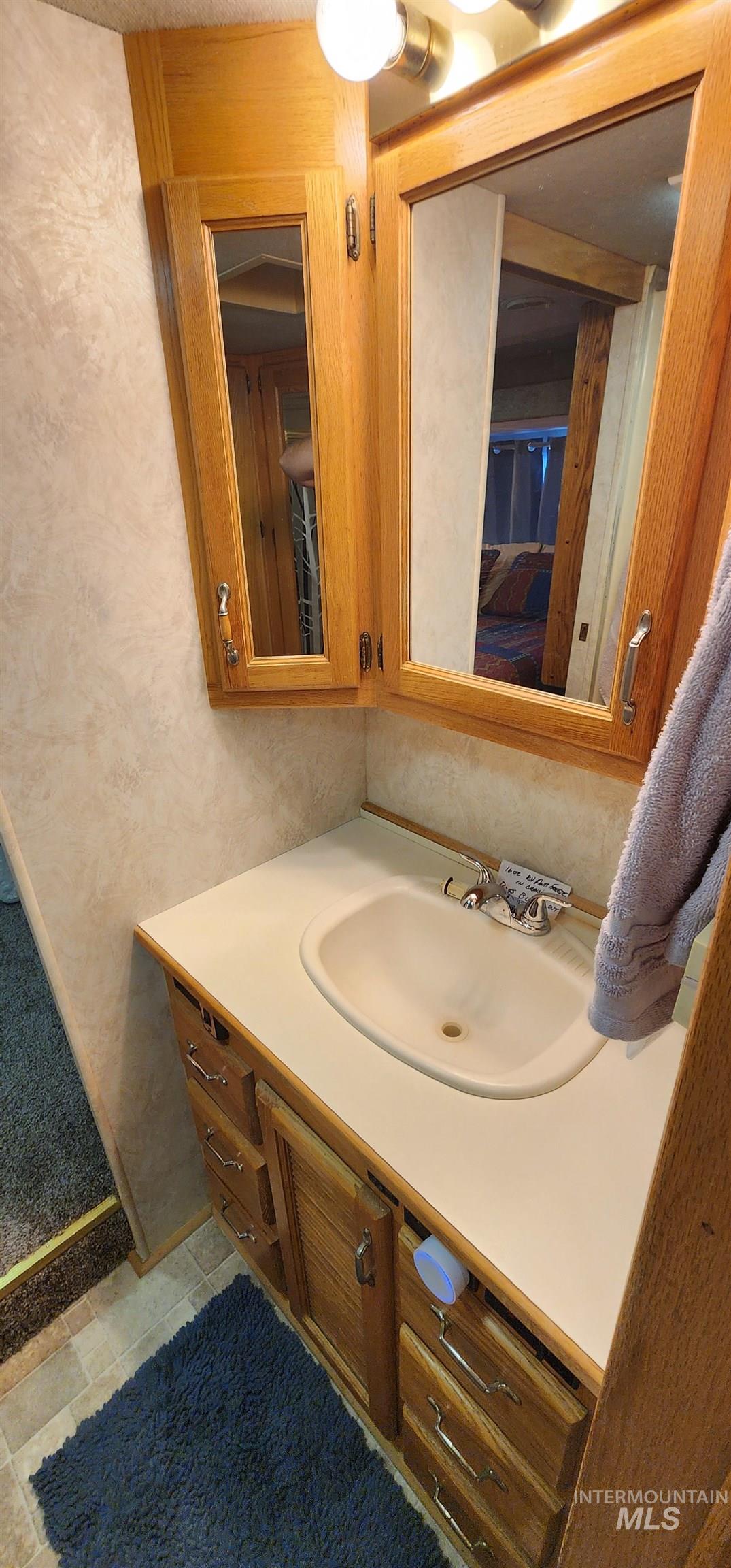 102 Chief Lawyer St, Kamiah, Idaho 83536, 1 Bedroom, 1 Bathroom, Residential For Sale, Price $87,900, 98999613