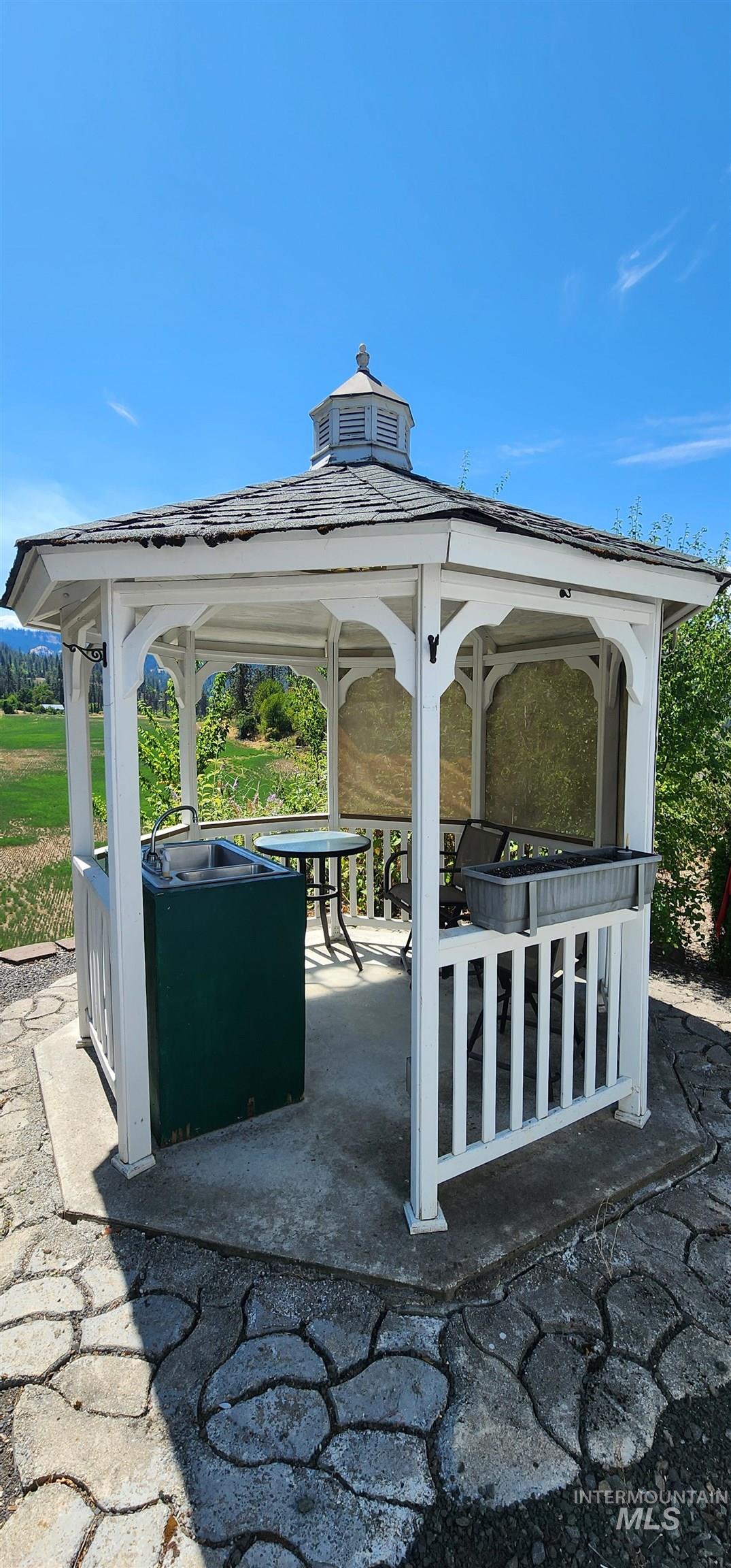102 Chief Lawyer St, Kamiah, Idaho 83536, 1 Bedroom, 1 Bathroom, Residential For Sale, Price $87,900, 98999613