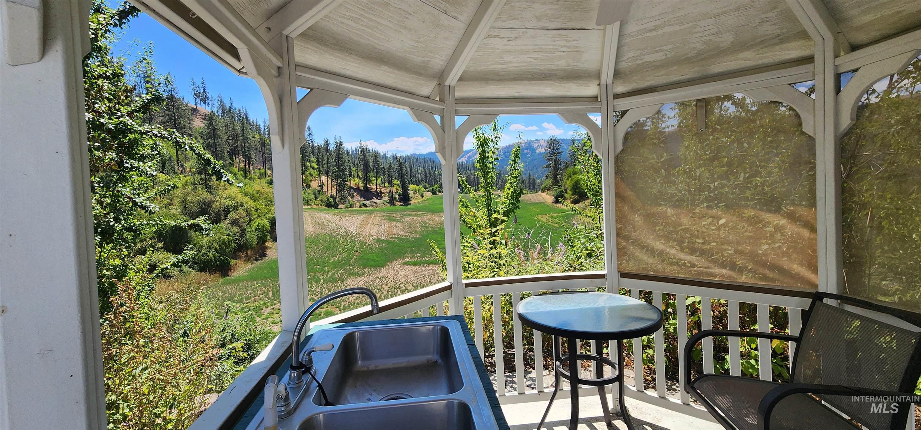 102 Chief Lawyer St, Kamiah, Idaho 83536, 1 Bedroom, 1 Bathroom, Residential For Sale, Price $87,900, 98999613