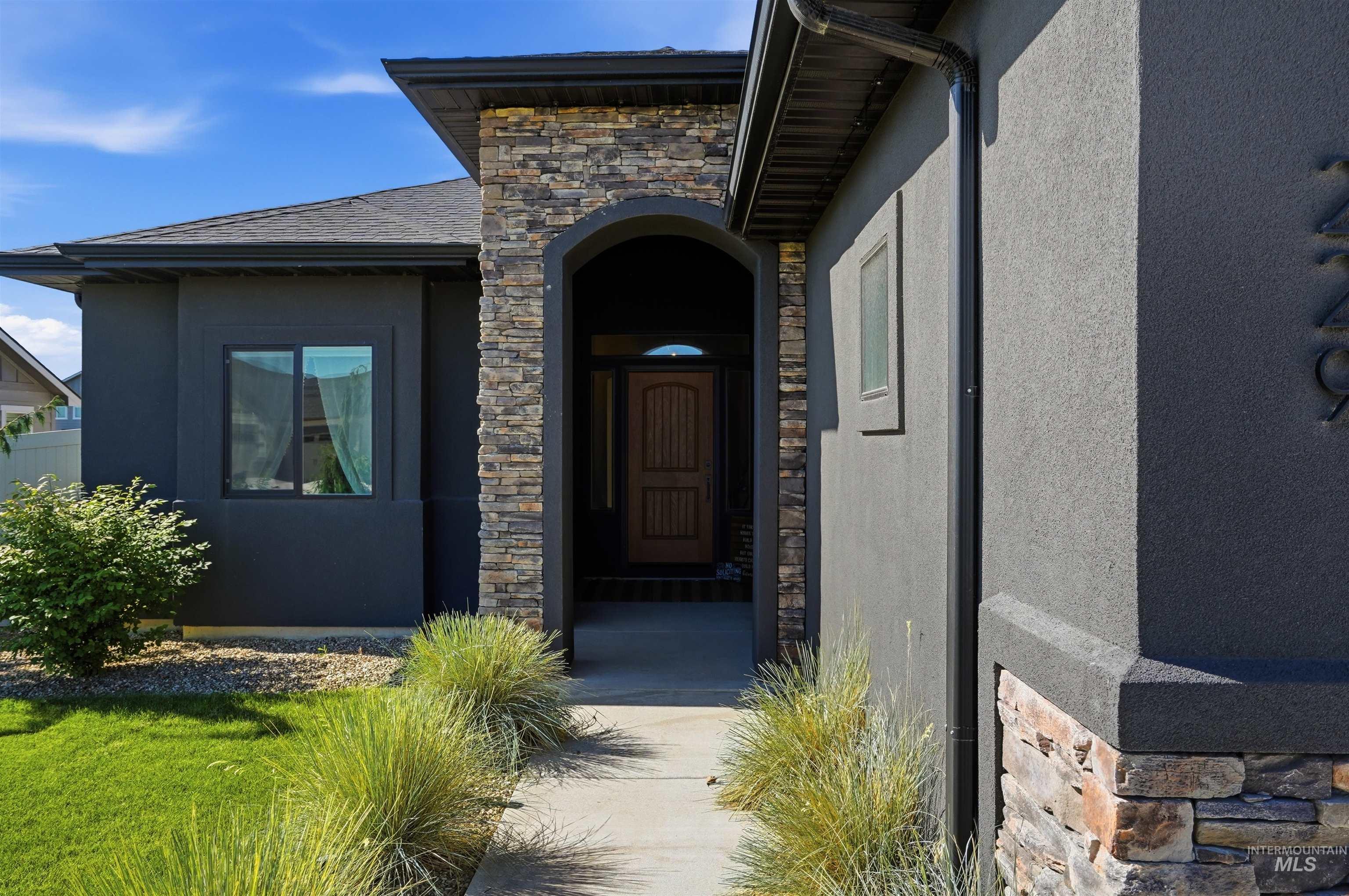 229 W Moray St, Middleton, Idaho 83644, 3 Bedrooms, 2.5 Bathrooms, Residential For Sale, Price $759,000,MLS 98999616