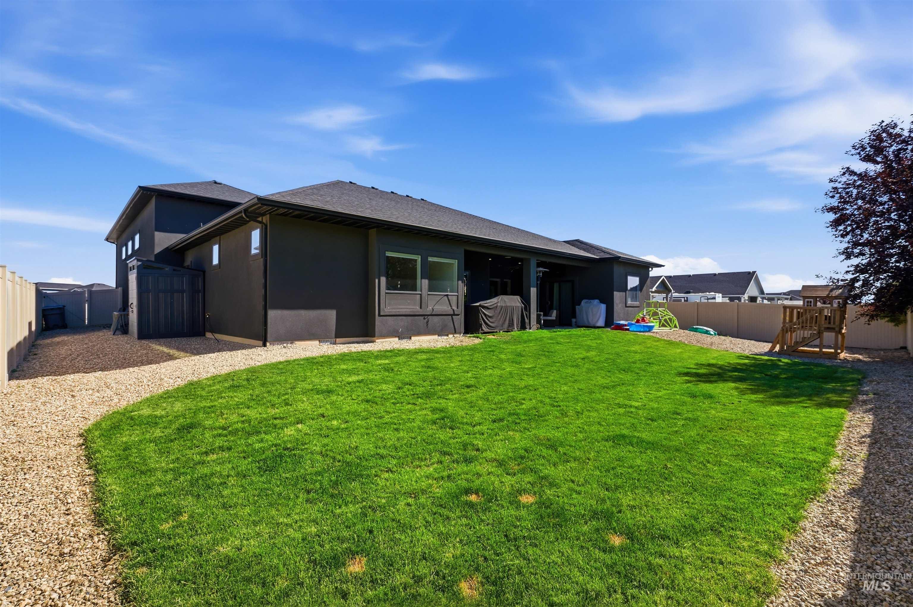 229 W Moray St, Middleton, Idaho 83644, 3 Bedrooms, 2.5 Bathrooms, Residential For Sale, Price $759,000,MLS 98999616