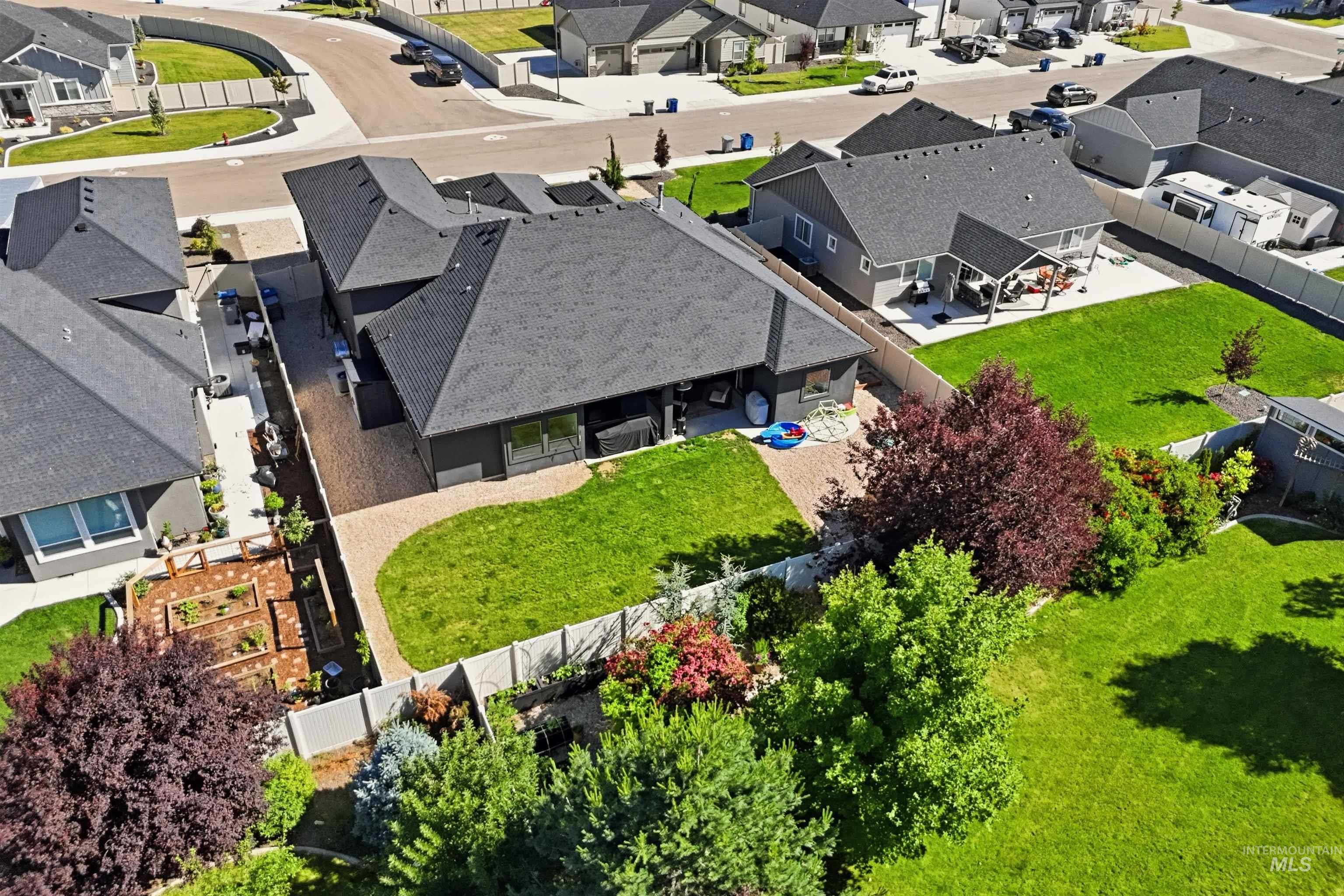 229 W Moray St, Middleton, Idaho 83644, 3 Bedrooms, 2.5 Bathrooms, Residential For Sale, Price $759,000,MLS 98999616